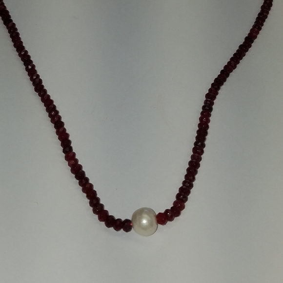 New Faceted ruby and fresh water pearl necklace - Picture 3 of 4